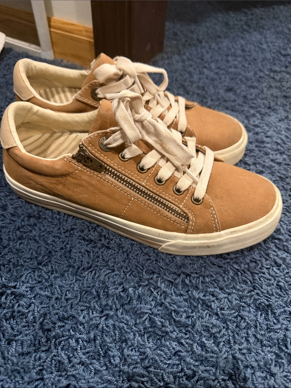 Casual Tan Taos Suede Low-Top Sneakers with Side Zip